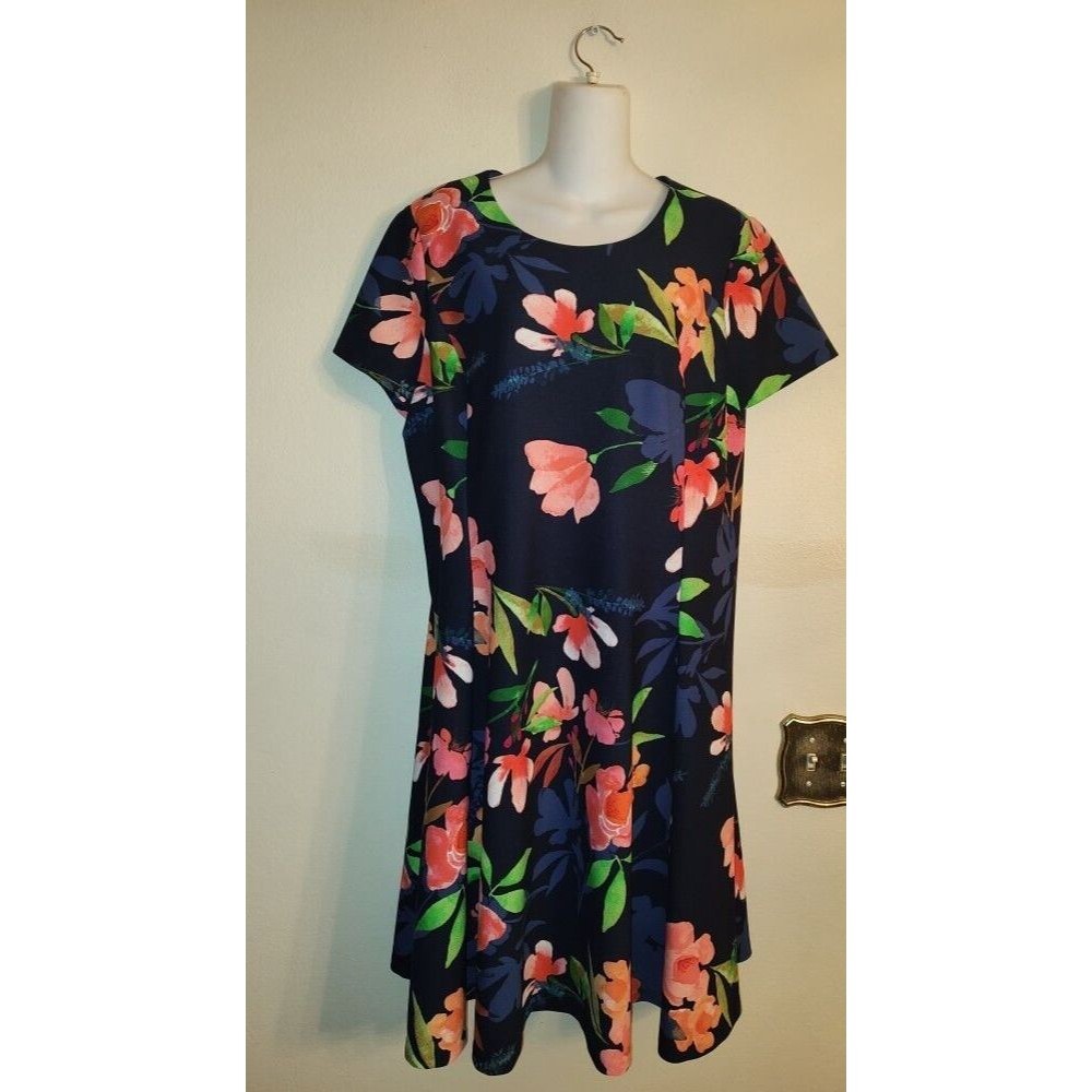 Women's DKNY Multicolor Floral Fit and Flare Navy Blue Dress Size 16